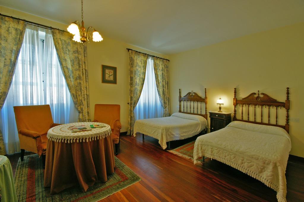 Casa Grande De Trives Bed & Breakfast Пуебла де Тривес Стая снимка
